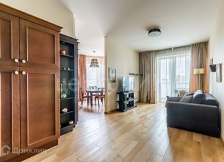 Сдам в аренду двухкомнатную квартиру, 93 м2, Москва, улица Кутузова, 11к4, улица Кутузова