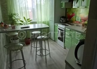 Продается четырехкомнатная квартира, 78 м2, Мончегорск, улица Бредова, 16к2