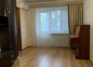 Продаю 3-ком. квартиру, 60 м2, Ставрополь, Объездная улица, 9, микрорайон № 4