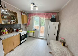 Продам 3-ком. квартиру, 66 м2, поселок Раздольное, улица Котовского, 3