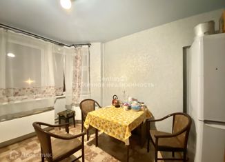 Продажа трехкомнатной квартиры, 75.7 м2, Москва, улица Маршала Савицкого, 28, улица Маршала Савицкого