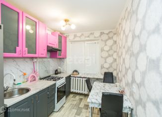 Продается трехкомнатная квартира, 60.9 м2, Тюменская область, улица Мелик-Карамова, 92
