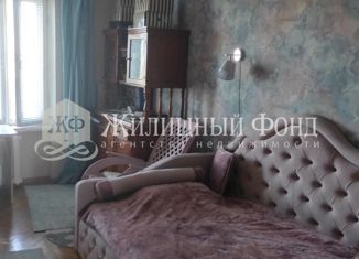 Продам 3-ком. квартиру, 61.5 м2, Курск, улица Блинова, 2/2