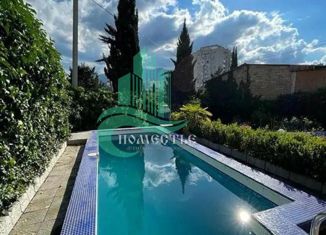 Продам дом, 176 м2, Алушта, Судакская улица, 1