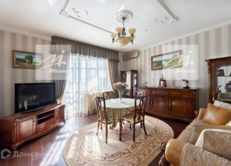 Продается трехкомнатная квартира, 122.4 м2, Москва, улица Ватутина, 18к2, район Фили-Давыдково