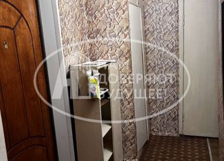 Продажа 2-комнатной квартиры, 37.8 м2, Лысьва, улица Чапаева, 19