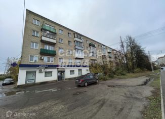 Сдаю 2-ком. квартиру, 43.3 м2, Александров, улица Терешковой, 2