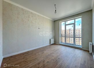 Продаю 2-комнатную квартиру, 69.3 м2, Нальчик, улица Шарданова, 52