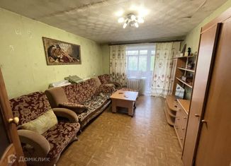 Продам трехкомнатную квартиру, 60 м2, Кемерово, улица Патриотов, 32