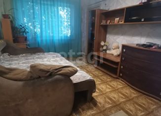 Продаю четырехкомнатную квартиру, 60 м2, Ачинск, 2-й Юго-Восточный микрорайон, 41