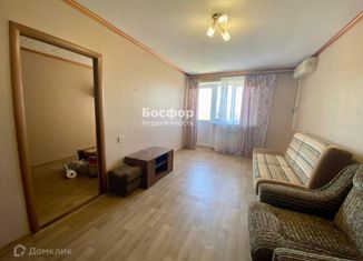 Продаю двухкомнатную квартиру, 41.5 м2, посёлок городского типа Орджоникидзе, улица Нахимова, 7