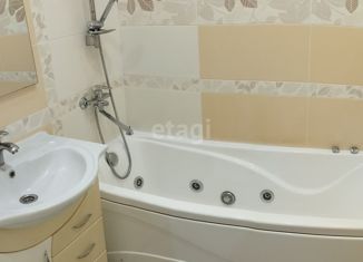 Продается 2-ком. квартира, 51 м2, Муравленко, улица 70 лет Октября, 28