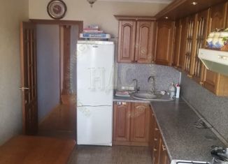 Продам 3-комнатную квартиру, 90 м2, Курская область, Звёздная улица, 15