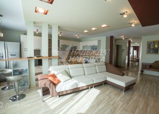 Продажа 3-ком. квартиры, 74.8 м2, Находка, улица Дзержинского, 3А