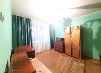 Сдаю в аренду 1-ком. квартиру, 28 м2, Волжский, улица Александрова, 10