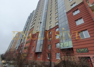 Продам трехкомнатную квартиру, 76 м2, Санкт-Петербург, Долгоозёрная улица, 31, Долгоозёрная улица