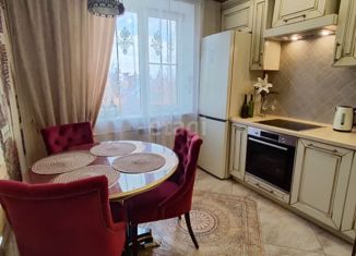 Продам трехкомнатную квартиру, 72.5 м2, Челябинская область, Знаменская улица, 3Б