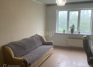 Продается 1-комнатная квартира, 36 м2, Владивосток, улица Адмирала Кузнецова, 53