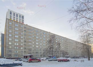 Продается 2-ком. квартира, 42.5 м2, Екатеринбург, улица 40-летия Комсомола, 22, улица 40-летия Комсомола