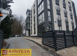 Продам 3-ком. квартиру, 99.1 м2, Калининградская область, улица Младшего Лейтенанта Родителева, 3