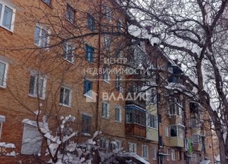 Продается двухкомнатная квартира, 42.4 м2, село Чугуевка, улица Комарова, 10