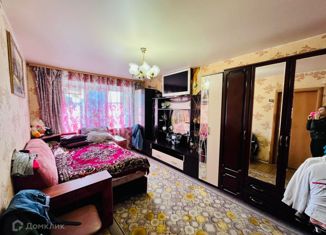 Продаю 2-ком. квартиру, 40.4 м2, Родники, микрорайон Гагарина, 18