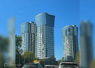 Продается двухкомнатная квартира, 70.4 м2, Казань, улица Карбышева, 12А