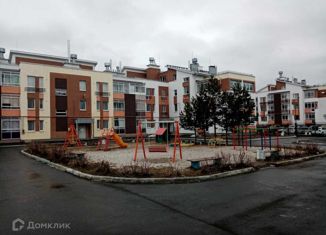 Продается двухкомнатная квартира, 53.4 м2, поселок Мичуринский, Карасьевская улица, 12