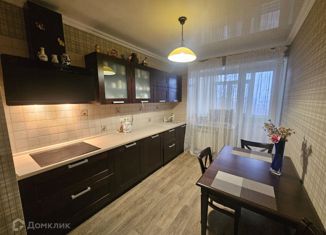 Продаю 3-комнатную квартиру, 91.8 м2, Волгодонск, проспект Курчатова, 13