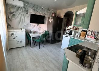 Продажа 2-комнатной квартиры, 30 м2, Сургут, Набережный проспект, 4Б