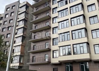 Продам четырехкомнатную квартиру, 136 м2, Владикавказ, улица Тогоева, 22