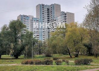 Продается трехкомнатная квартира, 74.2 м2, Москва, улица Коштоянца, 10, метро Проспект Вернадского