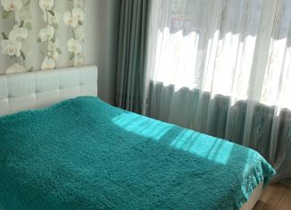 Продаю 4-комнатную квартиру, 62.5 м2, Чайковский, Строительная улица, 10