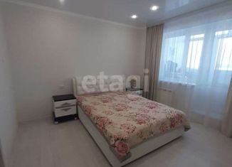 Продаю 2-ком. квартиру, 60 м2, посёлок городского типа Излучинск, Молодёжный переулок, 2