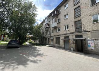 Продается 2-комнатная квартира, 42.3 м2, Екатеринбург, улица Бахчиванджи, 17, Октябрьский район