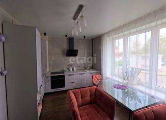 Продам двухкомнатную квартиру, 63 м2, Калининградская область, Орудийная улица, 32Вк2