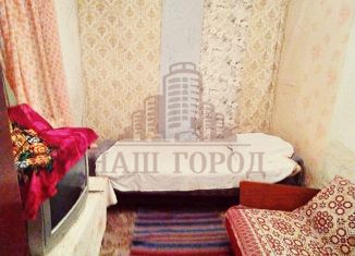 Продаю 2-ком. квартиру, 35 м2, Феодосия, улица Чехова, 66