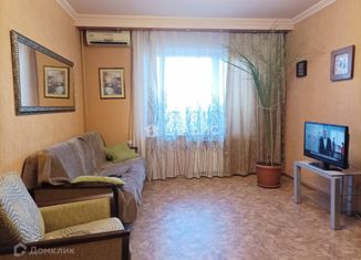 Продаю 3-комнатную квартиру, 64.8 м2, Волгоградская область, улица Космонавтов, 33