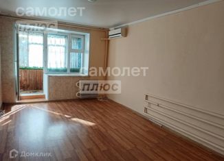 Продам 2-комнатную квартиру, 47 м2, Курская область, Хуторская улица, 7