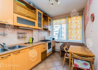 Двухкомнатная квартира в аренду, 62 м2, Москва, улица Новаторов, 14к1, метро Воронцовская