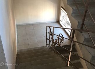 Продам 2-ком. квартиру, 58.6 м2, Таганрог, улица Морозова, 20Б