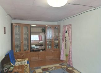 Продается двухкомнатная квартира, 41.5 м2, Карасук, улица Ленина, 145