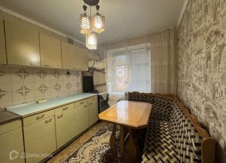 Сдается в аренду 3-комнатная квартира, 60 м2, Белгородская область, Комсомольский проспект, 33