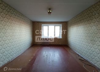 Продам 3-ком. квартиру, 58 м2, Курская область, улица Щепкина, 11