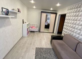 Продам однокомнатную квартиру, 37.9 м2, Оренбург, улица Братьев Хусаиновых, 2, ЖК Акварель