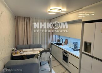 Продается трехкомнатная квартира, 76.4 м2, Москва, улица Народного Ополчения, 3, ЖК Веллтон Парк