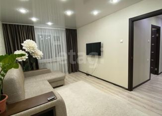 Сдается 2-ком. квартира, 48 м2, Сургут, улица Мелик-Карамова, 47/2