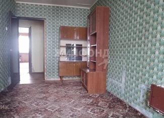 Продается 2-ком. квартира, 45.3 м2, Новосибирск, улица Связистов, 139, метро Студенческая