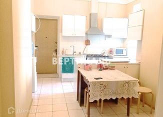 Сдам в аренду 4-ком. квартиру, 110 м2, Москва, Новослободская улица, 33, метро Менделеевская