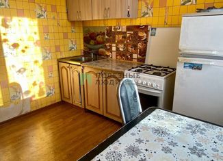 Продается однокомнатная квартира, 34 м2, Ангарск, 6-й микрорайон, 20